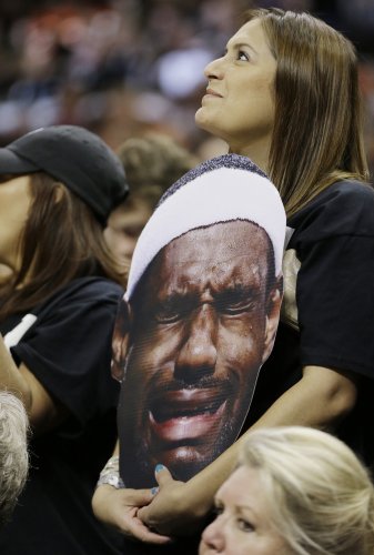 nba-finals-heat-spurs-basketball-3-337x500.jpg