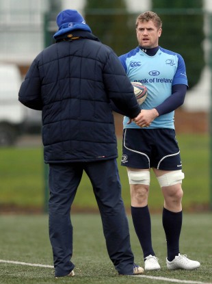 Toulon target Jamie Heaslip speaking with future Clermont coach Jono Gibbes this week.